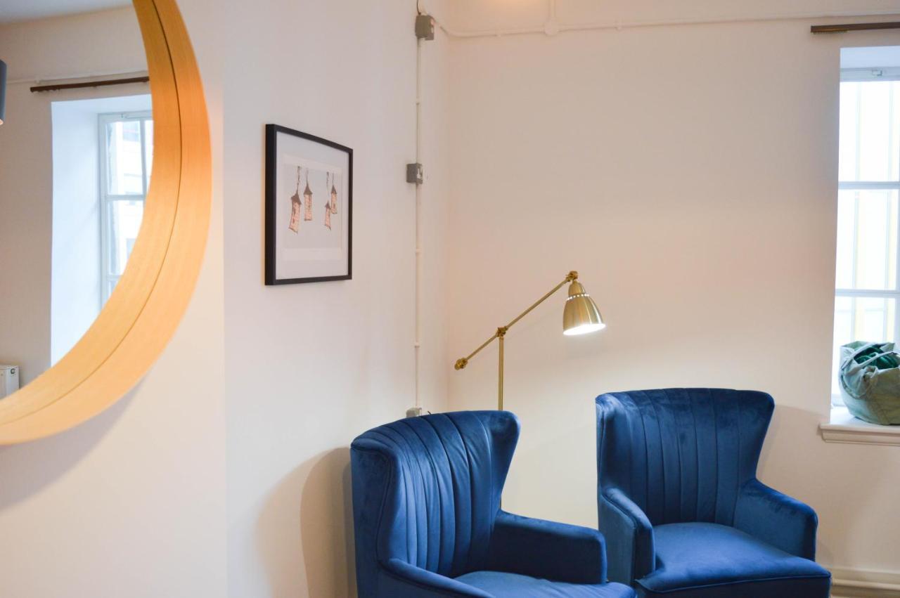 The Bristol Wing Hostel Bagian luar foto