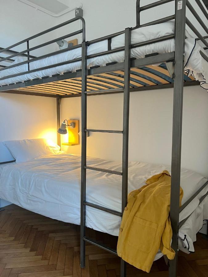 The Bristol Wing Hostel Bagian luar foto