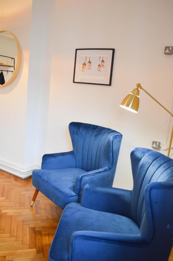 The Bristol Wing Hostel Bagian luar foto