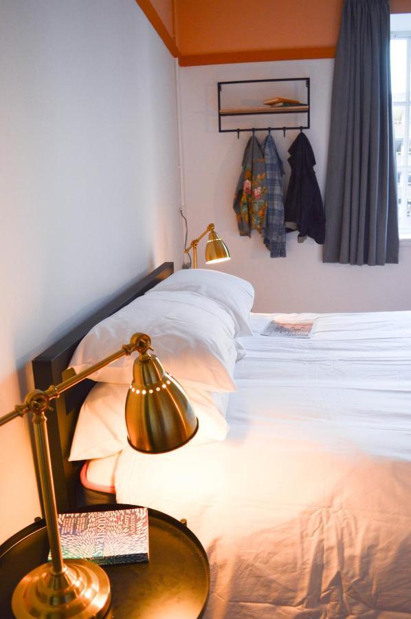 The Bristol Wing Hostel Bagian luar foto