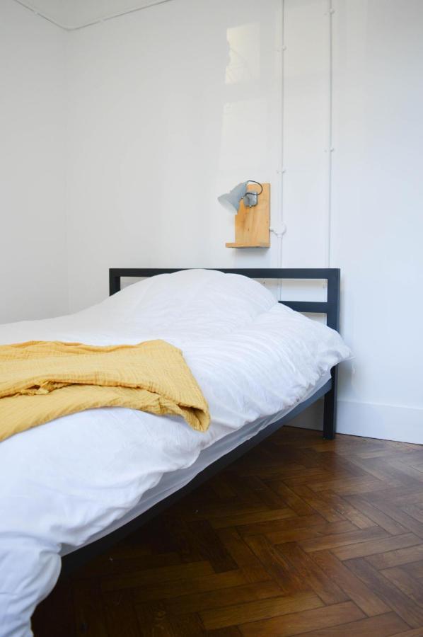 The Bristol Wing Hostel Bagian luar foto
