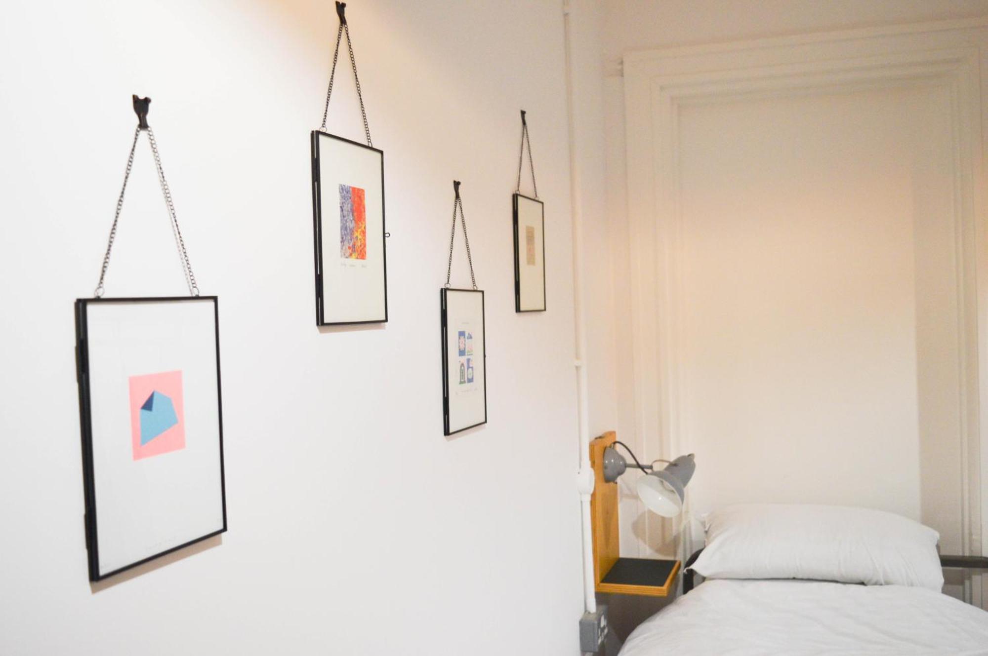 The Bristol Wing Hostel Bagian luar foto